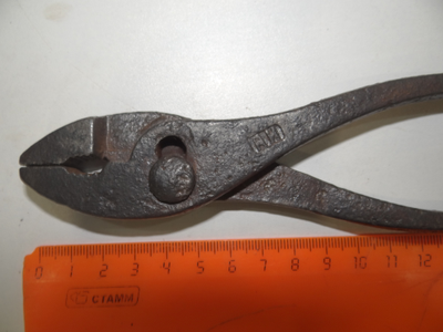 Плоскогубцы АИ