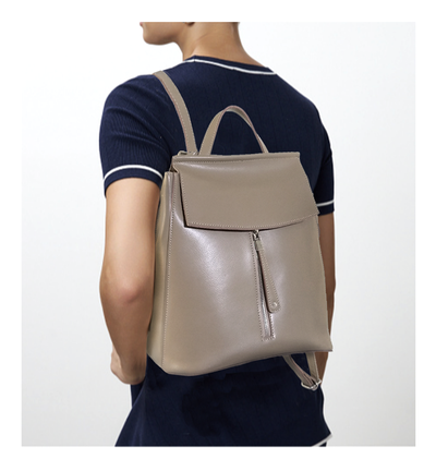 (АРТИКУЛ: 9796/61) ЖЕНСКИЙ РЮКЗАК, СРЕДНЕГО РАЗМЕРА, НАТУРАЛЬНАЯ КОЖА, БЕЖЕВЫЙ, СПЕРЕДИ ВЕРТИКАЛЬНЫЙ КАРМАН