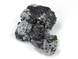 Магнетит, сросток кристаллов, Мурманская об-сть, Ковдор (27*22*16 мм, 10 г) №25943