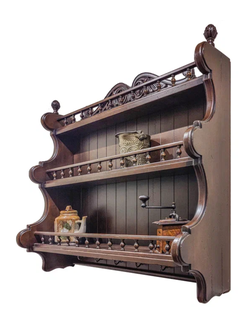 Полка кухонная резная.