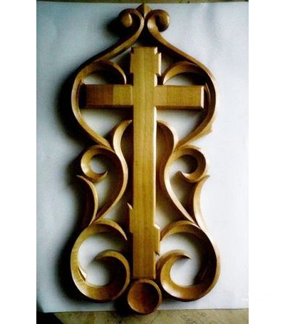 Православный крест с резьбой по дереву, фото