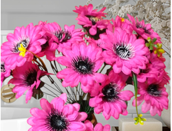 Искусственные цветы Герберы, высота 25-30 см, набор из 5 букетов, цвет фуксия