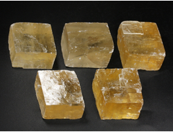 Кальцит оптический золотистый (исландский шпат), скол по спайности в ассортименте, Бразилия (35-40 мм, 46-56 г) №38297