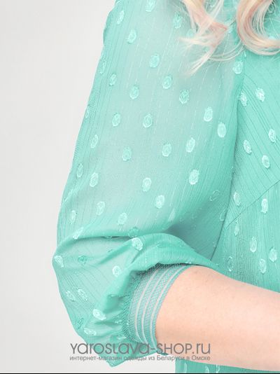 Нарядное шифоновое платье нежно-зеленого цвета