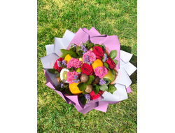 Букет из экзотических фруктов