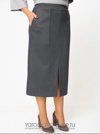 Женский 2-х предметный костюм, состоящий из трикотажной туники и юбки из замши