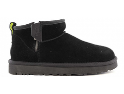 UGG CLASSIC ULTRA MINI ZIP Black