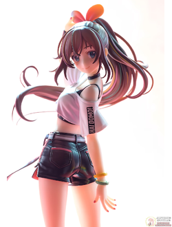 Фигурка 1/7 Кизуне Ай (Kizuna Ai Hello, World)