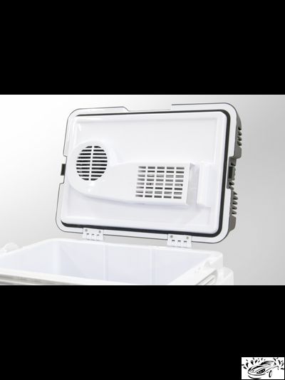 Автомобильный холодильник CC-24NB AVS, 24 л, 12В/220В