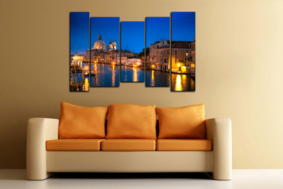 Модульная картина "Красивый город на воде"