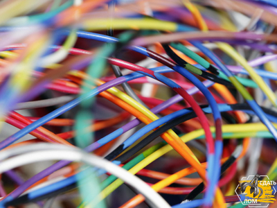 Скупка UTP кабеля (витая пара) по высоким ценам! Компания «Вторкабель» принимает лом слаботочного кабеля в изоляции. Обращайтесь!