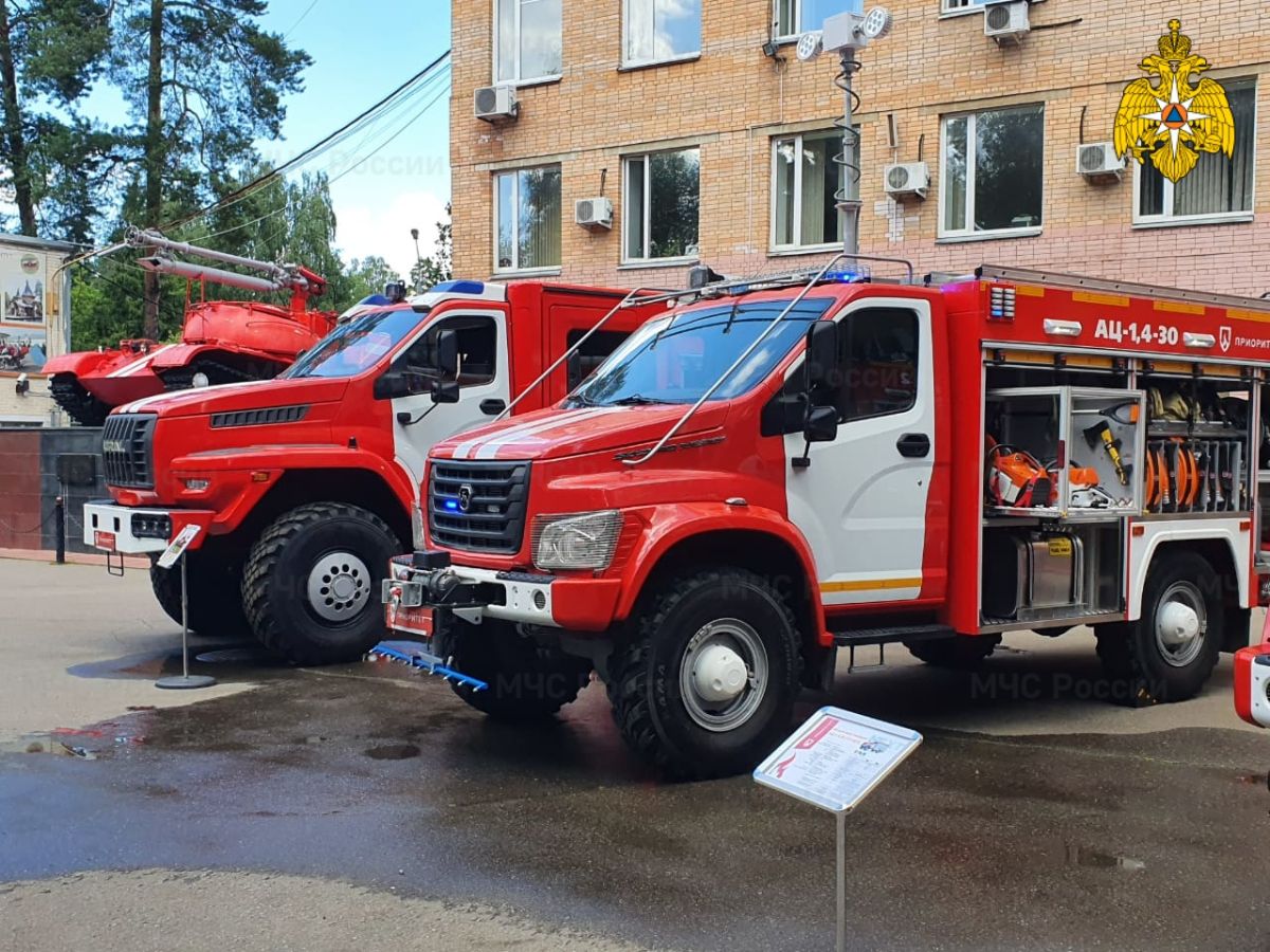 Техника мчс в москве