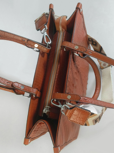 (АРТИКУЛ: 10104/1/5) СУМКА ЖЕНСКАЯ БОЛЬШАЯ, НАТУРАЛЬНАЯ КОЖА С ТИСНЕНИЕМ "КРОКОДИЛ", ЯРКО-КОРИЧНЕВАЯ, РУЧКИ И РЕМЕНЬ ЧЕРЕЗ ПЛЕЧО