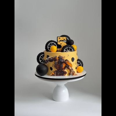 Торт с Бамблби