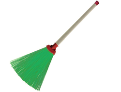 Веник пластиковый 29х26 см, деревянный черенок 40 см (Россия)