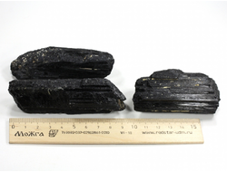 Турмалин чёрный (шерл), кристалл необработанный в ассортименте, Бразилия (75-95 мм, 125-145 г) №37622