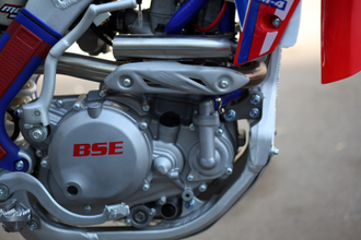 Кроссовый мотоцикл BSE M4-250 21/18 M4 фото