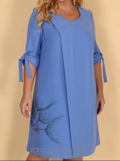 Нарядное платье А-силуэта небесно-голубого цвета