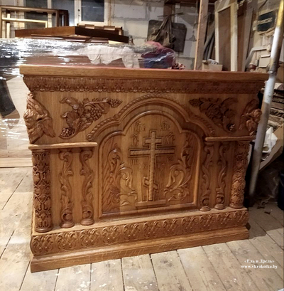 Церковный престол из дерева на ЧПУ
