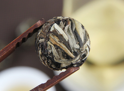 Лот 877, Жемчужина Лунного Белого Дракона, Белый чай, таблетки, 100 гр, 2020 г