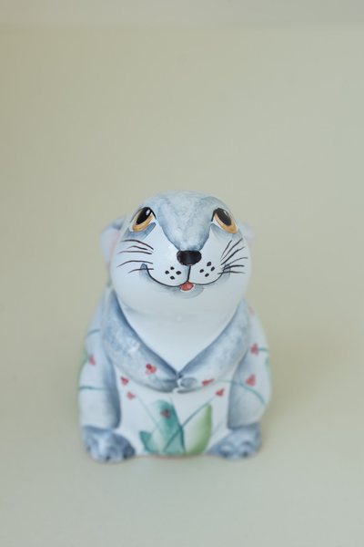 Зайка любопытный