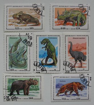 Набор марок. Динозавры. 1994 год. Мадагаскар.