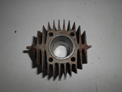 Цилиндр Ява 555