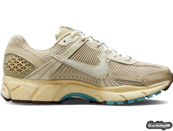 NIKE ZOOM VOMERO 5 SP BIEGE (40-45)