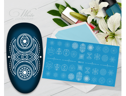 Слайдер с белой геометрией