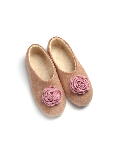 Войлочные тапочки «Роза» бежевые