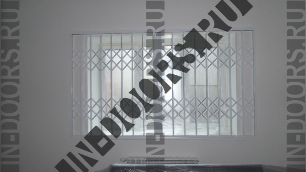 Раздвижные решетки на окна в дом 3