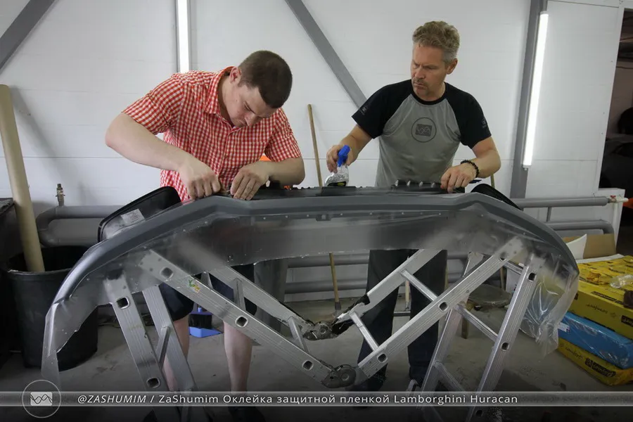 Оклейка защитной пленкой Lamborghini Huracan