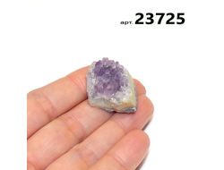 Аметист натуральный (друза) Бразилия арт.23725: 10,6г  -  25*19*16мм