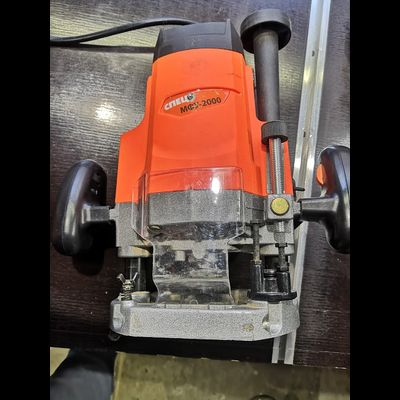 Пластина под СПЕЦ МФУ-2000 (V1 старая версия) для установки фрезера в стол 350*250 ММ. с гравировкой линеек