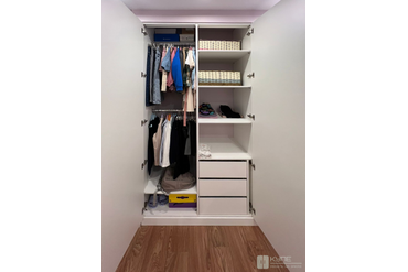 078-2 Шкаф с распашными дверями, встроенный в нишу. Фасады и корпус: ЛДСП Egger W1000 ST9 Белый премиум
