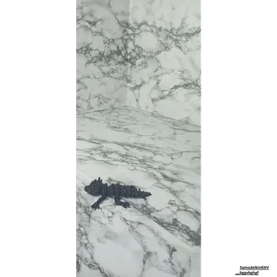 Дракон с рогами подвижной