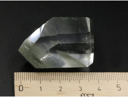 Кварц горный хрусталь с фантомами и хлоритом, кристалл полированный, Бразилия (38*29*26 мм, 40 г) №36851