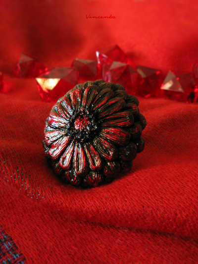 Лакированное кольцо "Цветок Бургундии" из термоглины