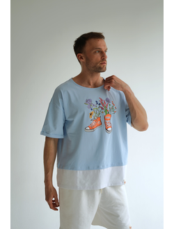 МУЖСКАЯ ФУТБОЛКА ГОЛУБАЯ "ЦВЕТОЧНЫЕ КЕДЫ"