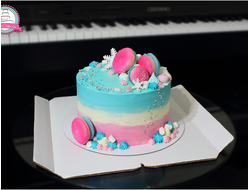 Торт в розово-голубых цветах
