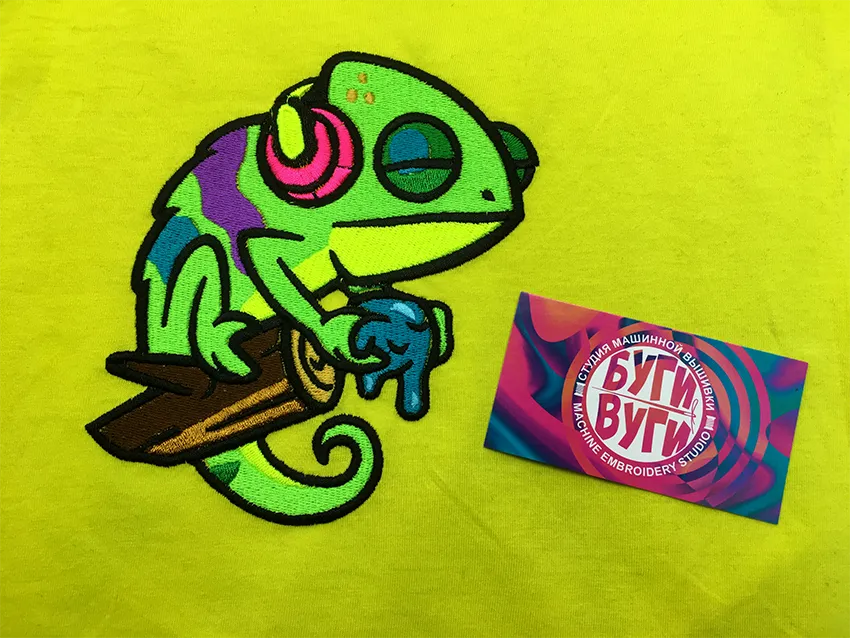 Вышивка яркими кислотными неоновыми нитками