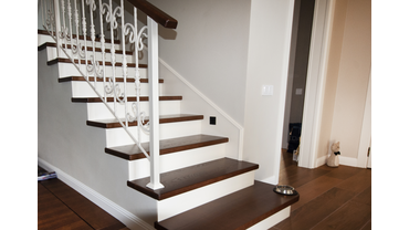 Лестница в дом. Пос. Южные ключи