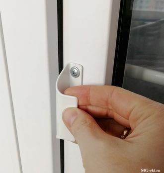 Ruchka Dlya Balkonnoj Plastikovoj Dveri