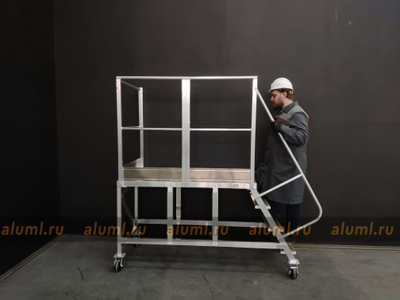 ЭРА-1.0 с консолью. Поручни с одной стороны