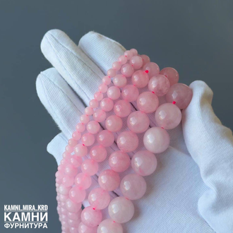 Кварц розовый, цвет усилен, полупрозрачный гладкие шары 4,3-4,5/6,2-6,4/8,3-8,5/10,3-10,5/12,2-12,5 мм, цена за нить 19 см