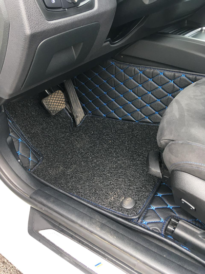 Коврики Премиум 3D черная экокожа и синяя отстрочка