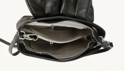 (АРТИКУЛ: 8475) СУМКА ЖЕНСКАЯ НЕБОЛЬШАЯ, НАТУРАЛЬНАЯ КОЖА,ЧЕРНАЯ, С ПОДВЕСКАМИ ИЗ МЕТАЛЛИЧЕСКИХ БУСИН И СРТАЗ, РЕМЕНЬ ЧЕРЕЗ ПЛЕЧО