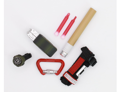 Карабин, часы, мультитул, жгут, сигнальная ракета, ХИС 1/6 (78097) - DAMTOYS