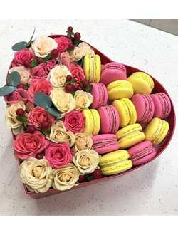 Коробка с макарон "Сердце"