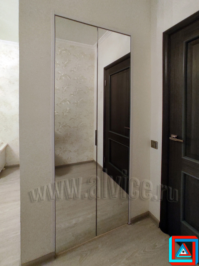 Зеркальные двери для ниши и гардеробной из 2-х створок
